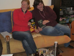 Da steht's ja: Chips & Bibel